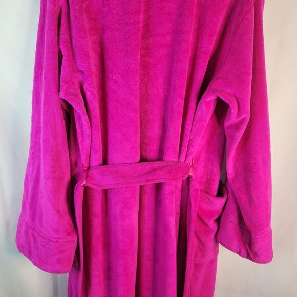 La Senza Fuschsia Plush Bathrobe - Picture 6 of 15
